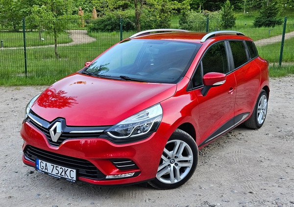 Renault Clio cena 37700 przebieg: 137000, rok produkcji 2017 z Gdynia małe 781